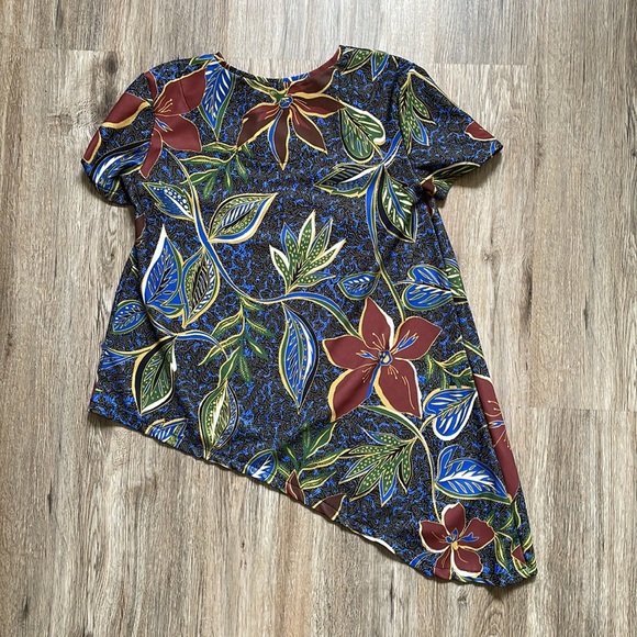 Zara asymmetrical top. - Picture 4 of 4